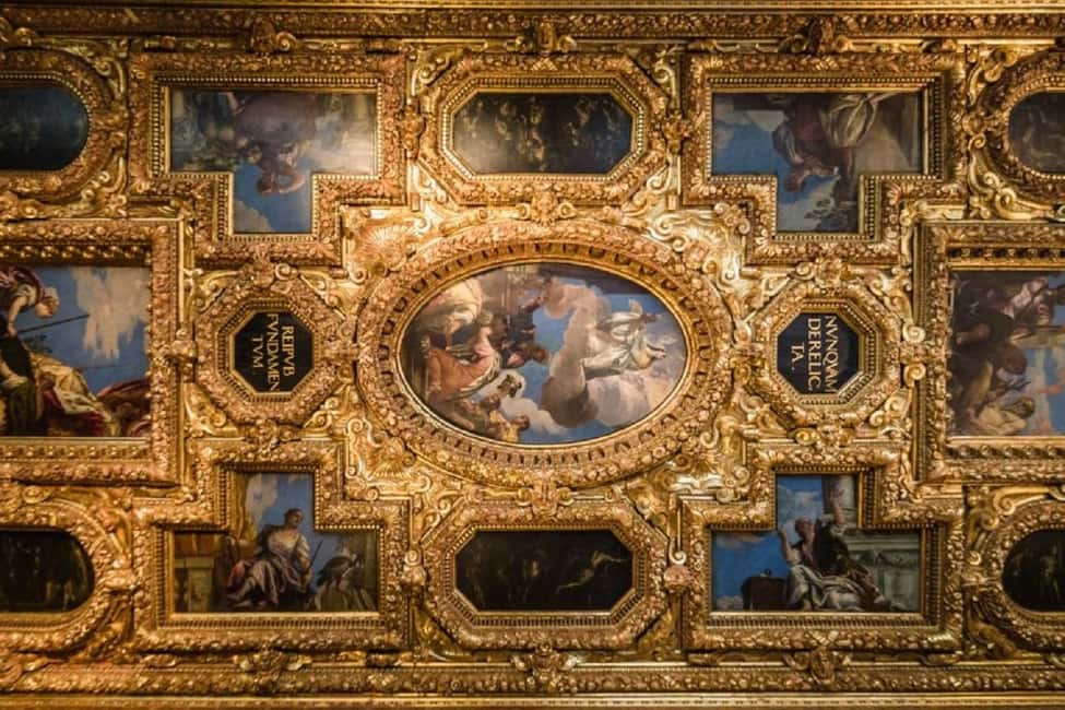 Venice: Basilica, Doge's Palace, Gondola and Lagoon Islands - Inside St. Mark’s Basilica: mosaics, security, and what to wear