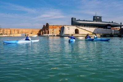 Venice Beginner's Kayak Tour in the Medieval Arsenal - Meeting at RSCQ and getting ready for a 1-hour experience