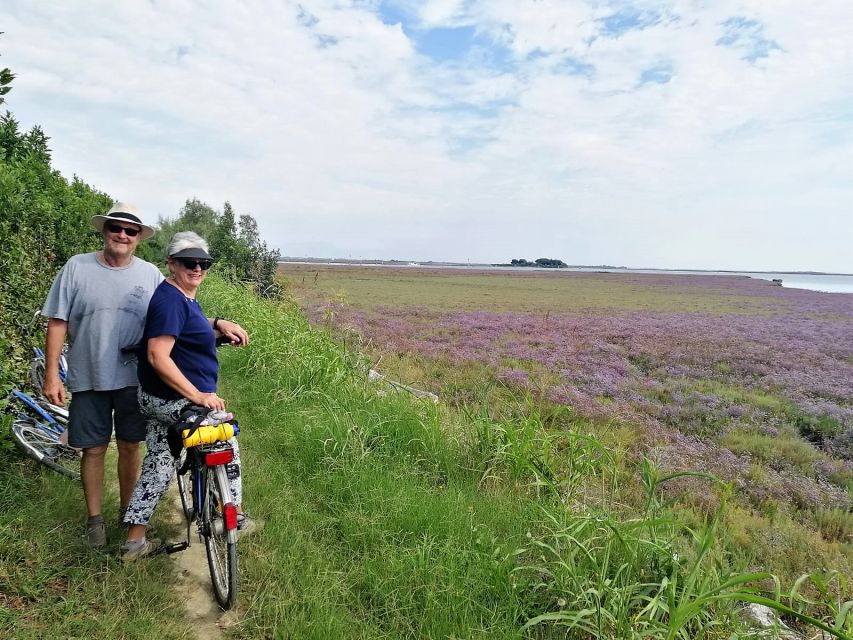 Venice: Bike Tour Honey & artichockes on Sant’Erasmo Island - Island culture stops: San Francesco del Deserto and a lagoon-facing church