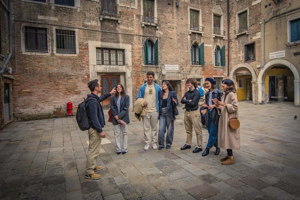 Venice: Byzantine Tour and Skip-the-Line St Mark's Basilica - Piazza San Marco: where the guide makes the buildings mean something