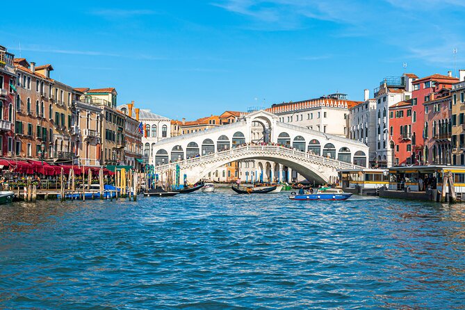 Venice City Center Guided Walking Tour - Semi-Private 12ppl Max - Start at Piazza San Marco: Getting Your Bearings Without Getting Stuck