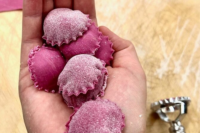 Venice Cooking Class in Mestre – Pasta & Tiramisu, wine and more - Wine pairing in Veneto: prosecco welcome plus Soave and Valpolicella cues