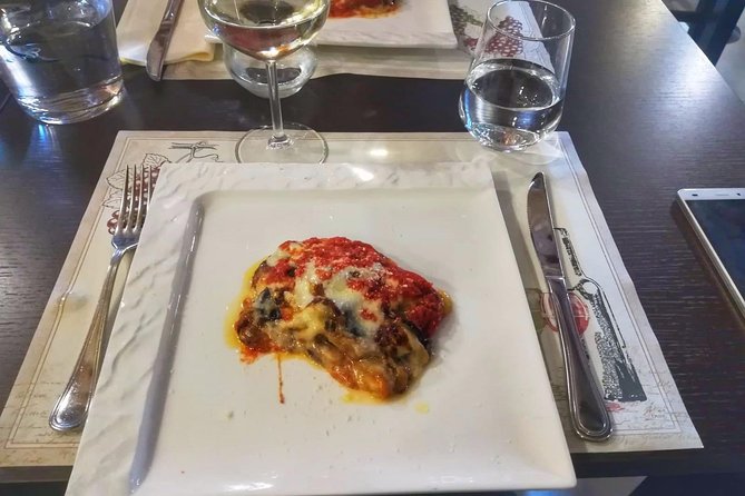 Venice Dinner Food Tour around Jewish Ghetto & Cannaregio Quarter - Price and value: what $142.98 covers on a guided food-and-history night