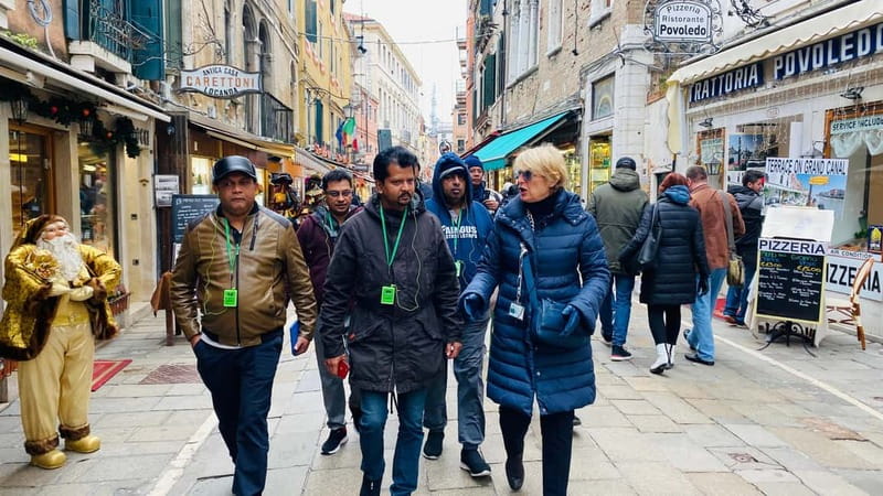 Venice : Discover Venice On Hidden Gems Guided Walking Tour - Key highlights at a glance