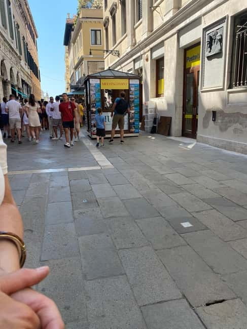 Venice : Discover Venice On Hidden Gems Guided Walking Tour - What to notice while you’re standing still in San Marco