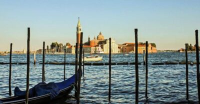 Venice: Doge's Palace and Basilica Skip-the-Line Guided Tour - Meeting by the Lion Pillar: How to Start Without Stress