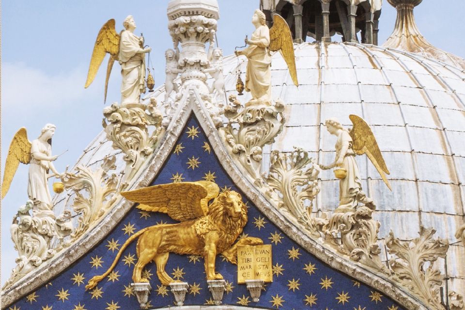 Venice: Doge's Palace and Basilica Tour with Gondola Ride - Skip-the-line entry that actually matters