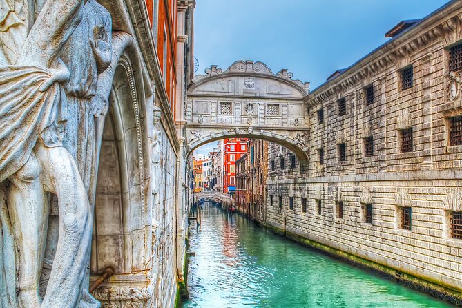 Venice: Doge's Palace and St. Mark's Basilica Fast Access Tour - Group Size, Audio, and the Human Factor