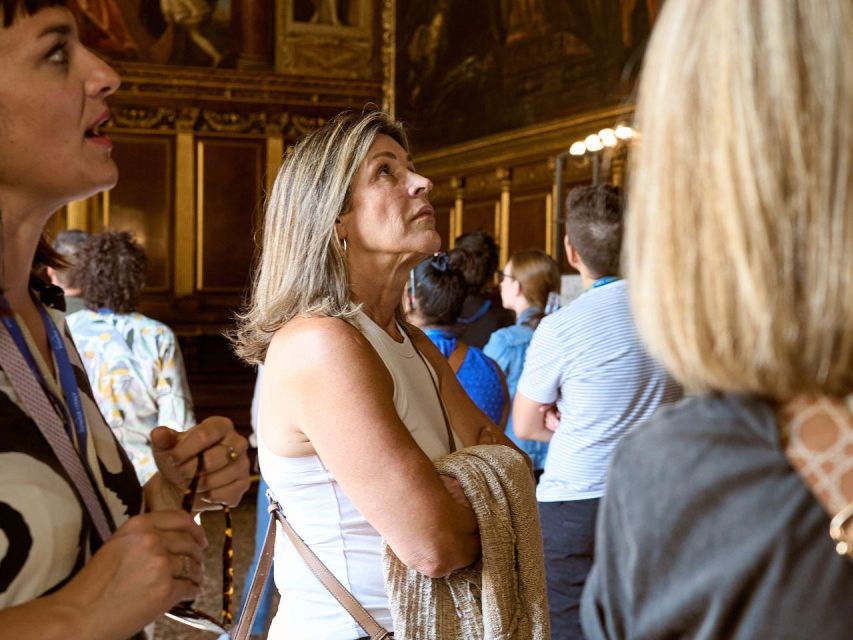 Venice: Doge's Palace & Basilica Tour with Terraces Sky Walk - Meeting in St Mark’s Square: find the lion column, then relax