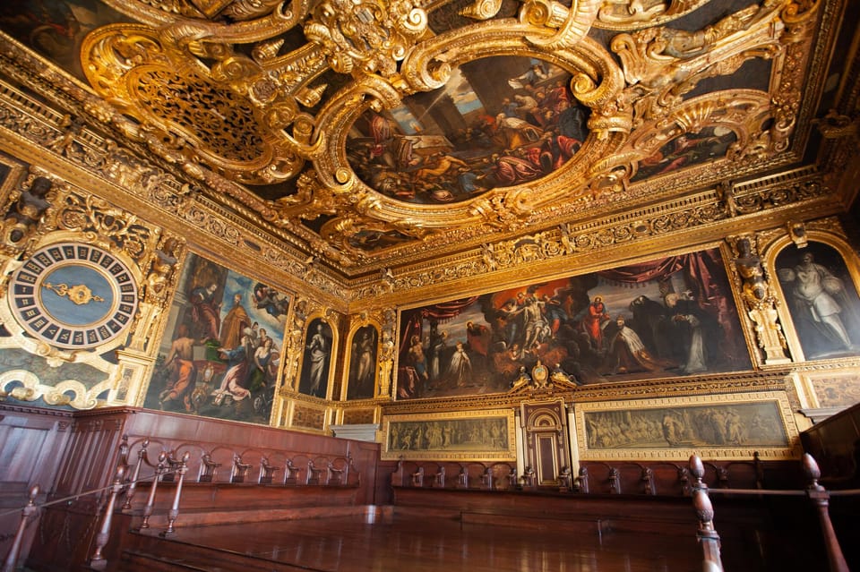 Venice: Doge's Palace Secret Itineraries Guided Tour - Where to meet at Ponte della Paglia (and how not to miss your guide)