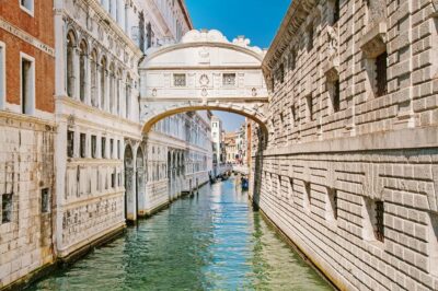 Venice: Doge's Palace Secret Itineraries Guided Tour - How the secret access changes what you see