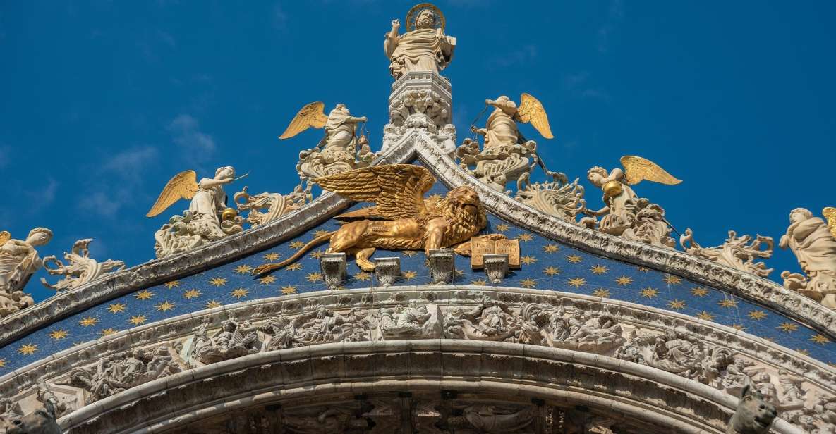 Venice: Doge's Palace with St. Mark's Basilica & Gondolas - Entering Doge’s Palace: Venice’s power behind the splendor