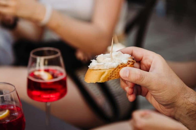 Venice: Eat & Drink Like a Local – Evening Cicchetti Tour - Why this evening cicchetti route feels local (San Polo and Dorsoduro)