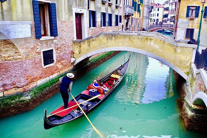 Venice: Enchanting City Walk & Majestic Gondola Glide! - The Grand Canal moment: what a 30-minute gondola really gives you