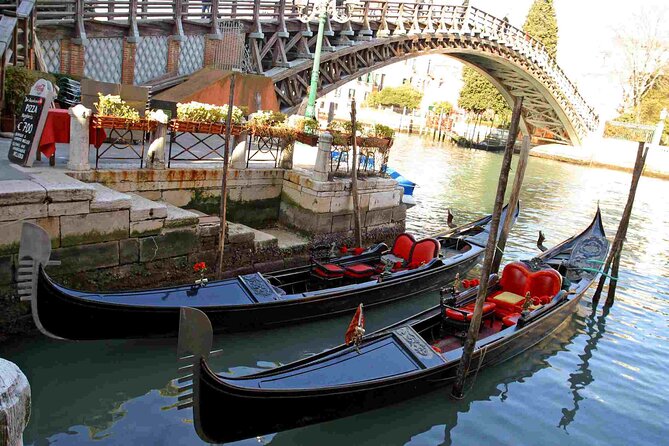 Venice: Enchanting City Walk & Majestic Gondola Glide! - Santa Maria Formosa: the calm center in a city of shortcuts