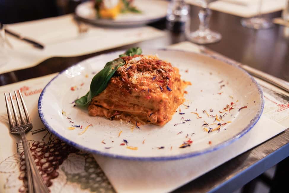 Venice Food Tasting Tour: Bites, Wine, Dinner & Local Guide - The Main Event: A Sit-Down Venetian Meal You Actually Taste