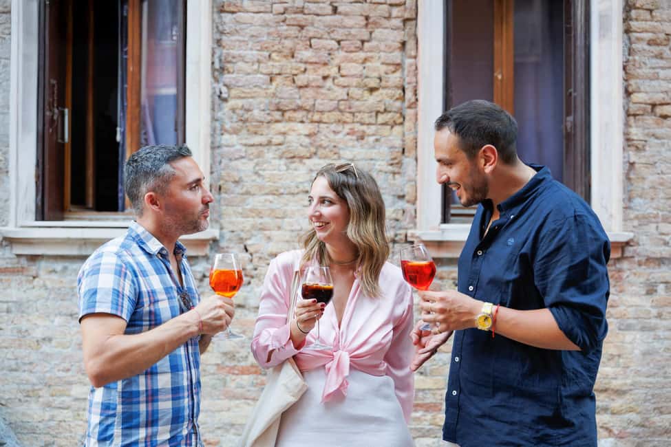 Venice Food Tasting Tour: Bites, Wine, Dinner & Local Guide - The Walking Reality: How to Plan Your Footwear and Energy