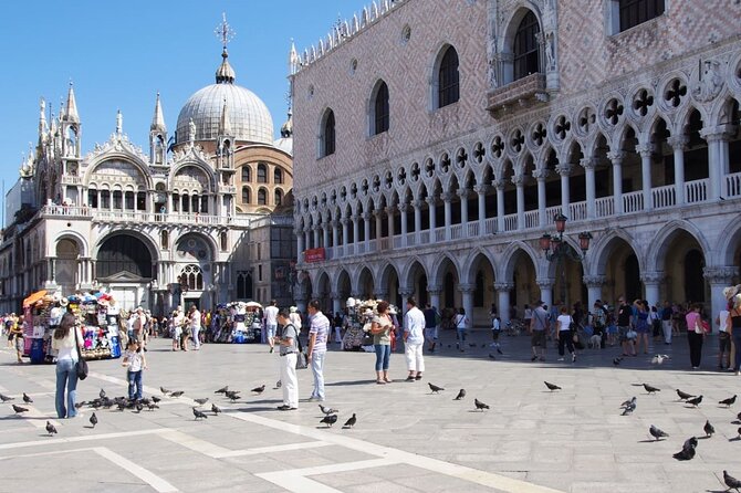 Venice for Kids: Family-Friendly Small-Group Walking Tour - Rialto Bridge explained like a story, not a lecture