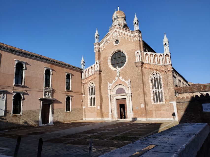 Venice: Ghetto Highlights and Cannaregio Walking Tour - Casa del Tintoretto and the Tintoretto legend walk-by