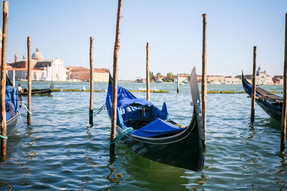 Venice: Gondola Ride and St. Mark's Basilica Tour - Where the gondola fits: a short, shared ride with big Venice payoff