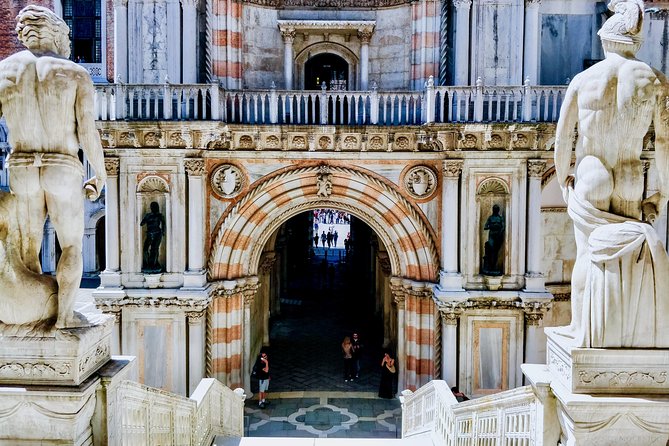 Venice Gondola ride with Skip the Line Doge's Palace tour - 30-Minute Shared Gondola from Campo San Moisè
