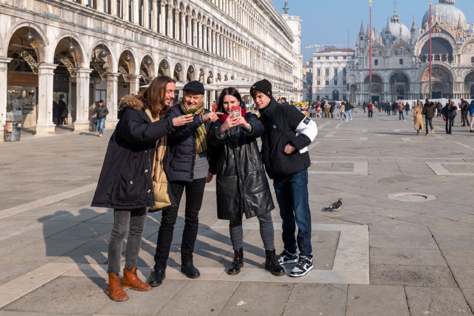 Venice: Hidden Spots Guided Photography Tour - Meeting points, routes, and the end back at Campo San Gallo