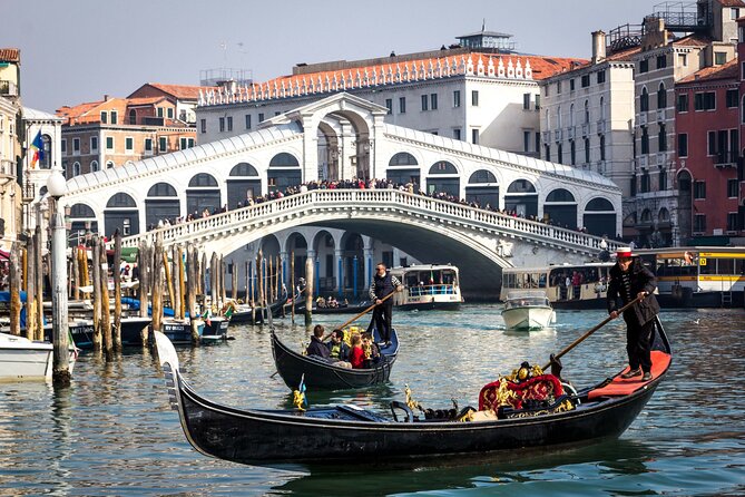 Venice Highlights Self Guided Scavenger Hunt and Walking Tour - Teatro La Fenice: A Quick Detour That Breaks Up the Big Sights