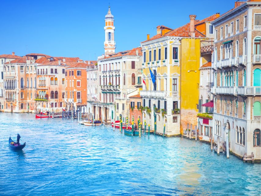 Venice: Highlights with Local Private Walking Tour & Gondola - Doge’s Palace: history explained, not just pointed at