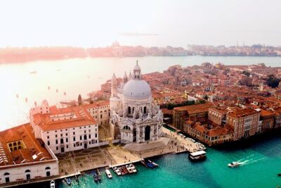 Venice in a Day: The Main Highlights of the City - Castello Walking: Lanes, Bridges, and the Venice People Live In