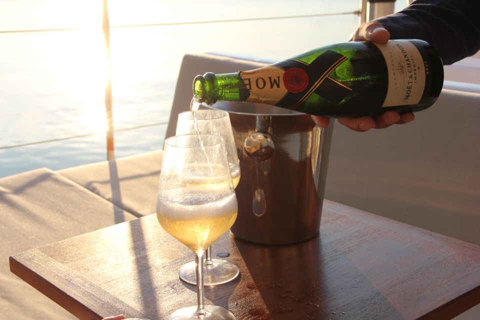 Venice: Lagoon Lunch Cruise on Catamaran - Small Comfort Details That Add Up