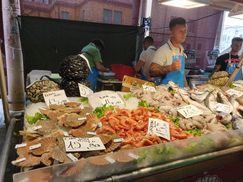 Venice: Local Fish Market With Cicchetti, Lunch, and Wine - Why This Rialto Tour Feels Like Venice, Not a Food Court