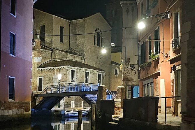 Venice Night Boat Tour from Zattere - Piazza San Marco lit up, then the Grand Canal finale