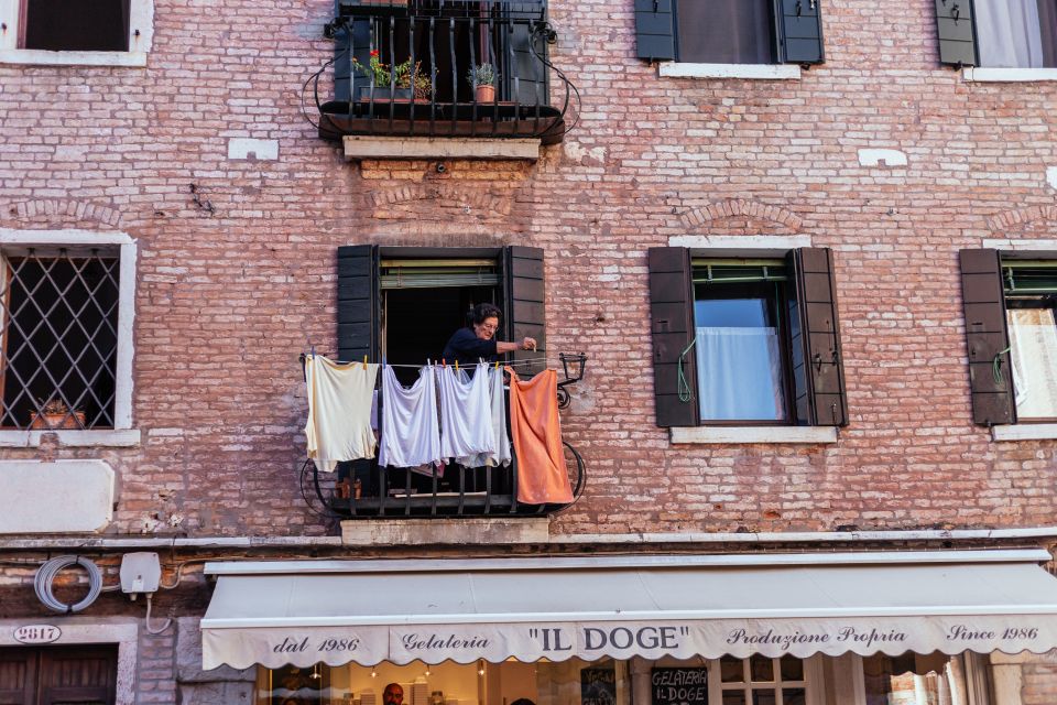 Venice: Off the Beaten Track Private City Tour - Private group pacing: your questions steer the walk