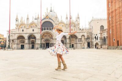 Venice: Photoshoot at Piazza San Marco and the Canals - San Marco: Getting the Classic Shot Without the Crowd Chaos