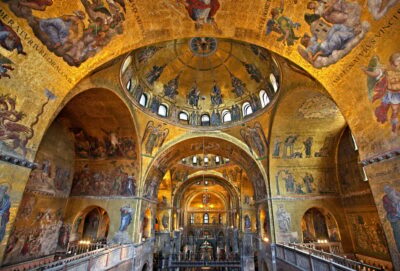 Venice: Priority Access to St. Mark's Basilica & Guided Tour - Stepping inside: “Golden Basilica” isn’t just a nickname