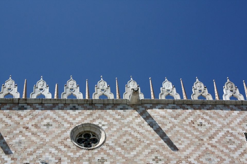 Venice: Private 2-Hour Doge's Palace Tour - Priority Tickets: Getting Into Doge’s Palace Fast