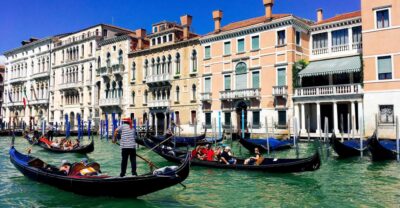 Venice: Private 2-Hour Walking Tour - Meeting by the columns: starting at Colonna di San Todaro