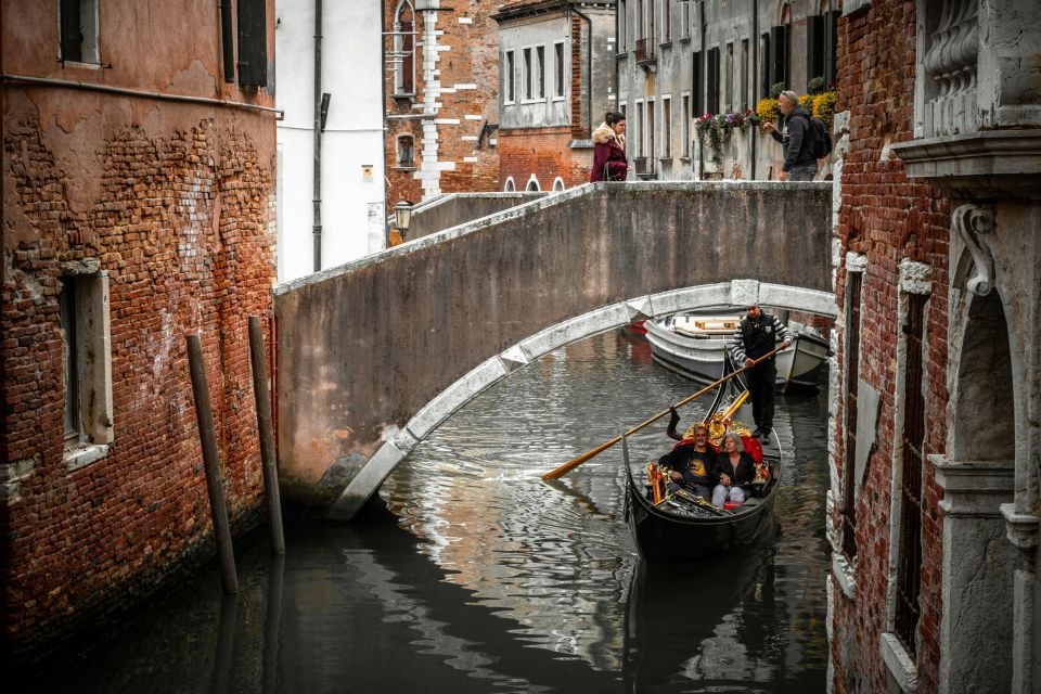 Venice: Private 2-Hour Walking Tour - Doge’s Palace and the Bridge of Sighs: power, spectacle, and consequences