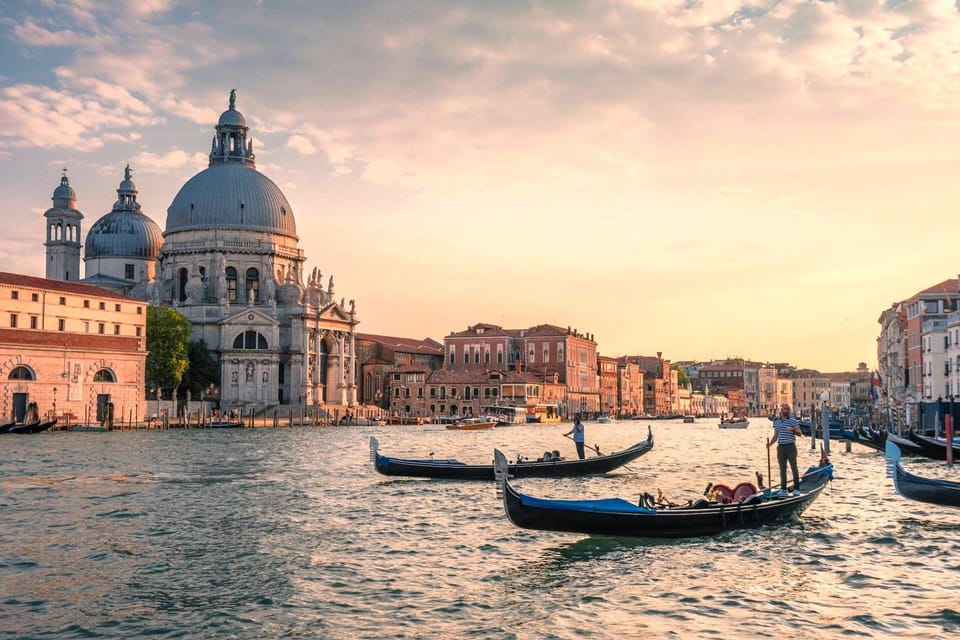 Venice: Private Gondola Ride Experience - Photo Stops Without the Hassle