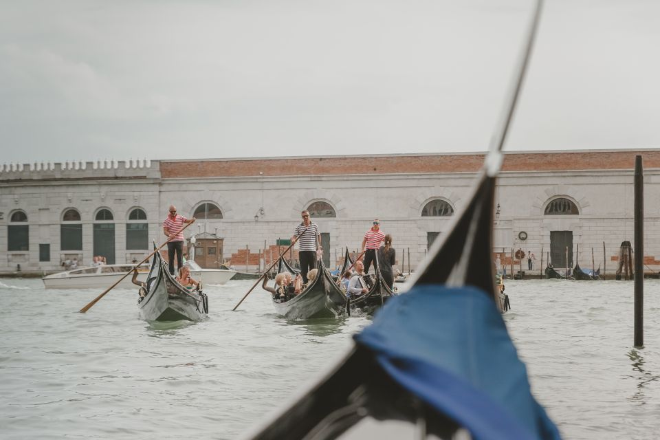 Venice: Private Gondola Ride with Photo Shoot - The flow on the day: pickup, briefing, then your gondola shoot
