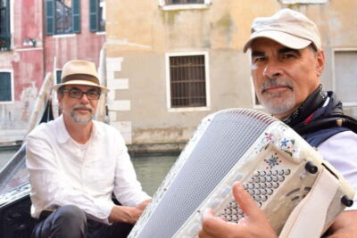 Venice: Romantic Shared Gondola Serenade on the Grand Canal - The 40-minute experience: what fits, what might shift