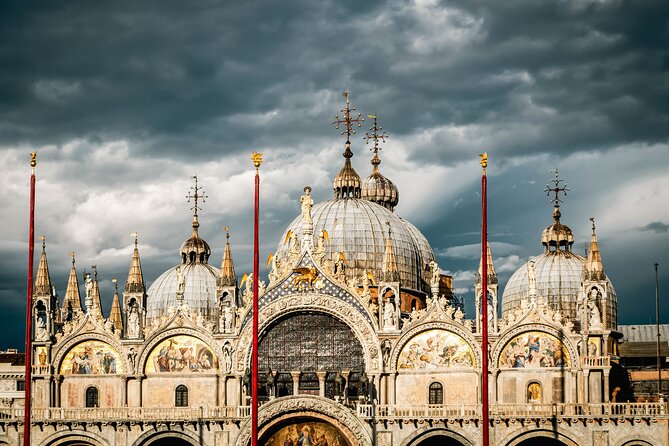 Venice Saint Mark's Basilica Guided Tour with Priority Access - Pala d’Oro Time: How the Clock Shapes What You See