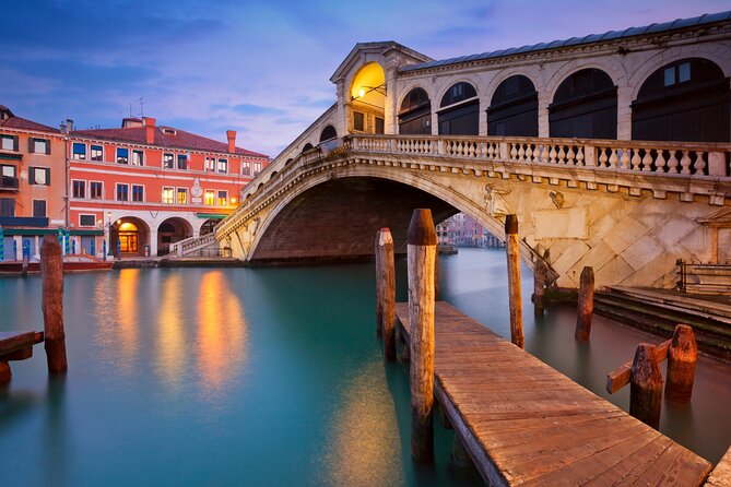 Venice Scavenger Hunt and Highlights Self Guided Audio Tour - Family fun and first-day city bearings