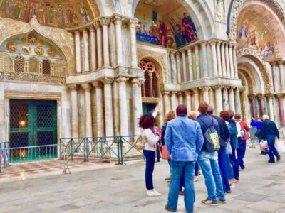 Venice: Skip-the-Line Doge’s Palace & Basilica Walking Tour - Meeting at TU.RI.VE and how the tour stays on schedule