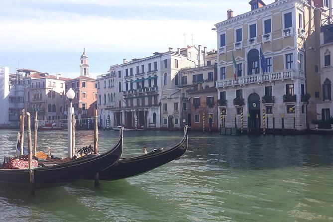 Venice Small Group Tour With Local Guide - Mobile ticket, no hotel pickup: the logistics you should care about
