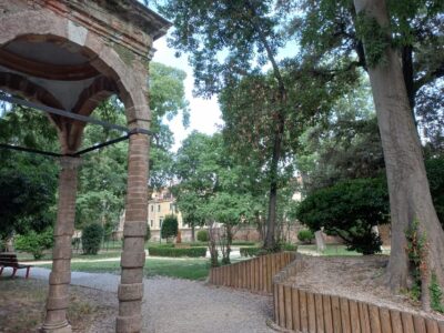 Venice Small-Group Walking Tour: Secrets & Hidden Gems - Campo San Geremia, the Jewish Ghetto area, and the canal-side Venice you don’t rush through