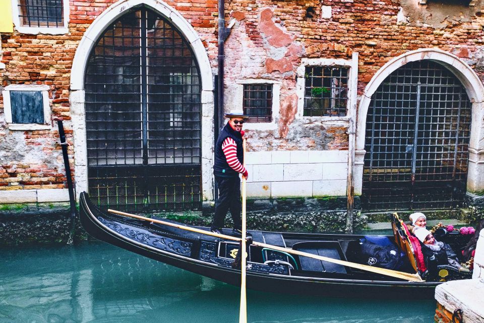 Venice: St Mark's Basilica & Gondola in the afternoon - Doge’s Palace Area and the Bridge of Sighs: The Story Beyond the Basilica
