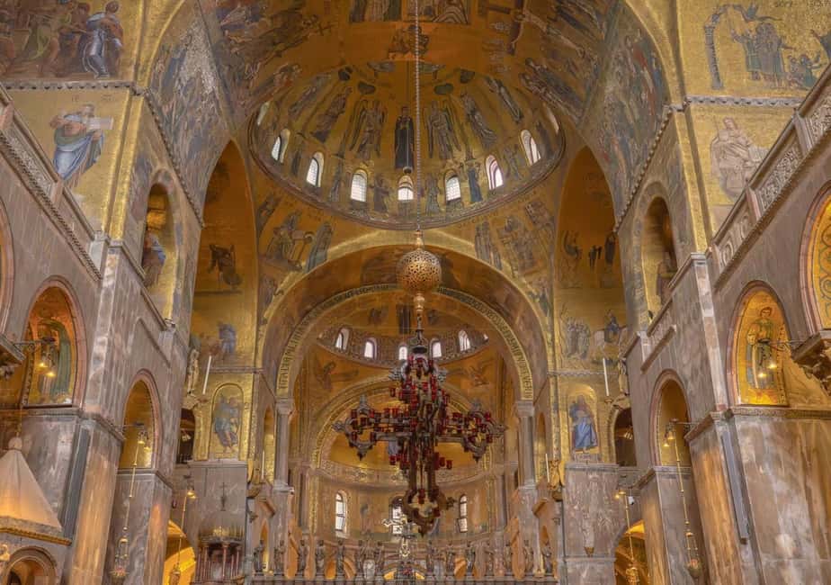 Venice: St Mark's, Doge's Palace, Murano & Burano Day Tour - Who this tour fits best
