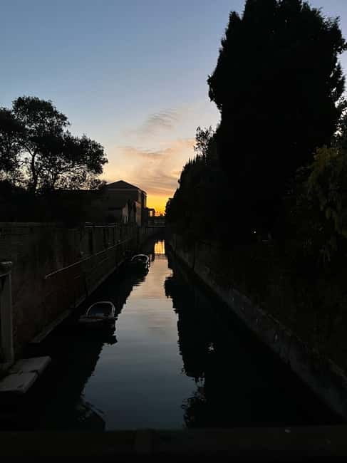 Venice: Sunrise Walking Tour with Espresso - Key highlights worth waking up for