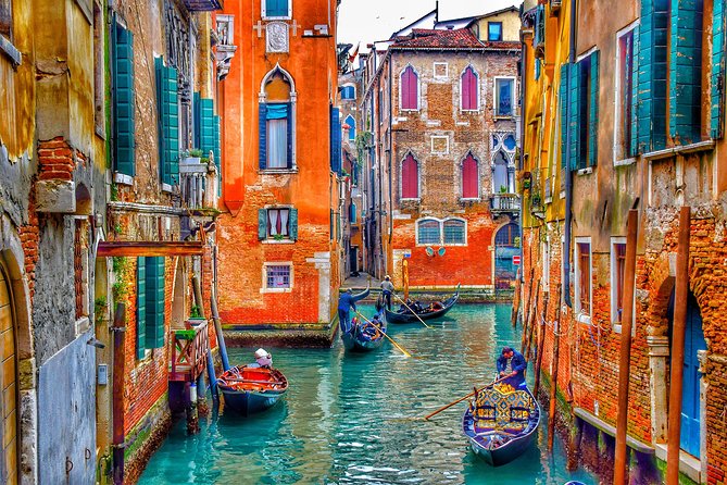 Venice Tour by High-Speed train from Florence - The Scala Contarini del Bovolo: a stairway worth hunting
